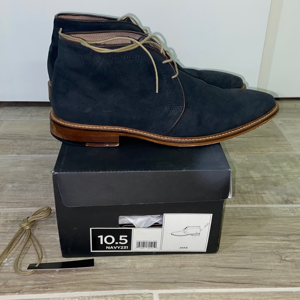 Banana Republic blue chukka boots size 10.5 in